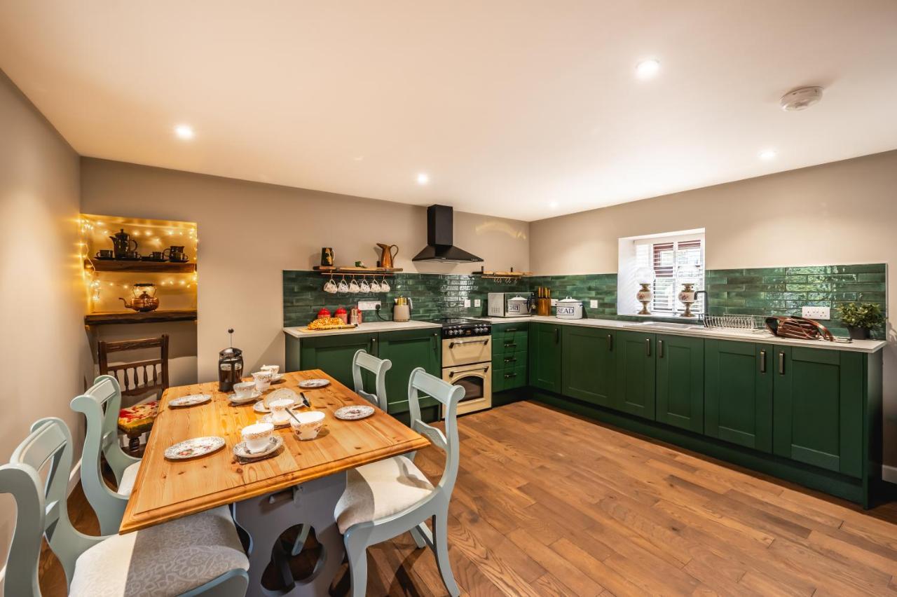 Luxury Cottage With Mountain View'S Cononbridge Ngoại thất bức ảnh